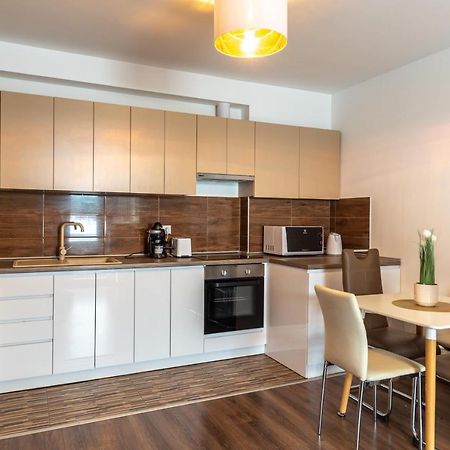Leo Apartment บูดาเปสต์ ภายนอก รูปภาพ