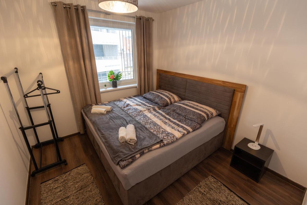 Leo Apartment บูดาเปสต์ ภายนอก รูปภาพ